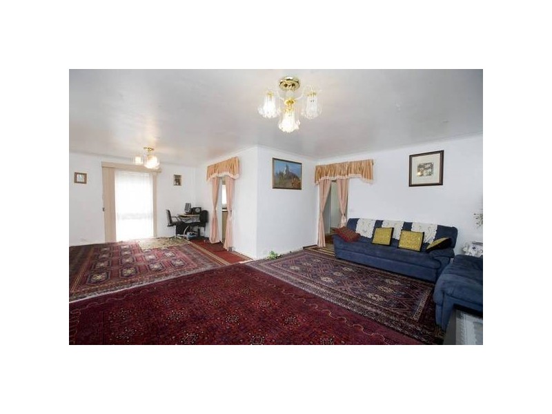 17 Stephens Close, Endeavour Hills VIC 3802