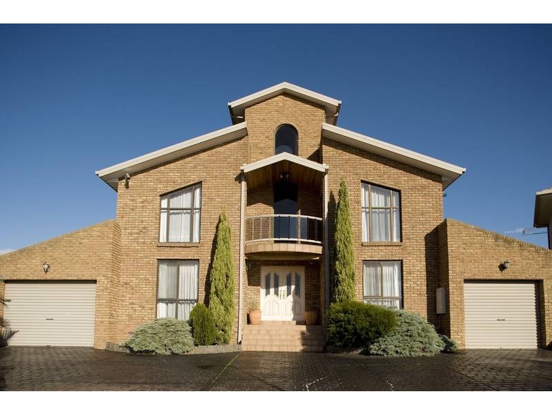 7 Mathew Retreat, Endeavour Hills VIC 3802