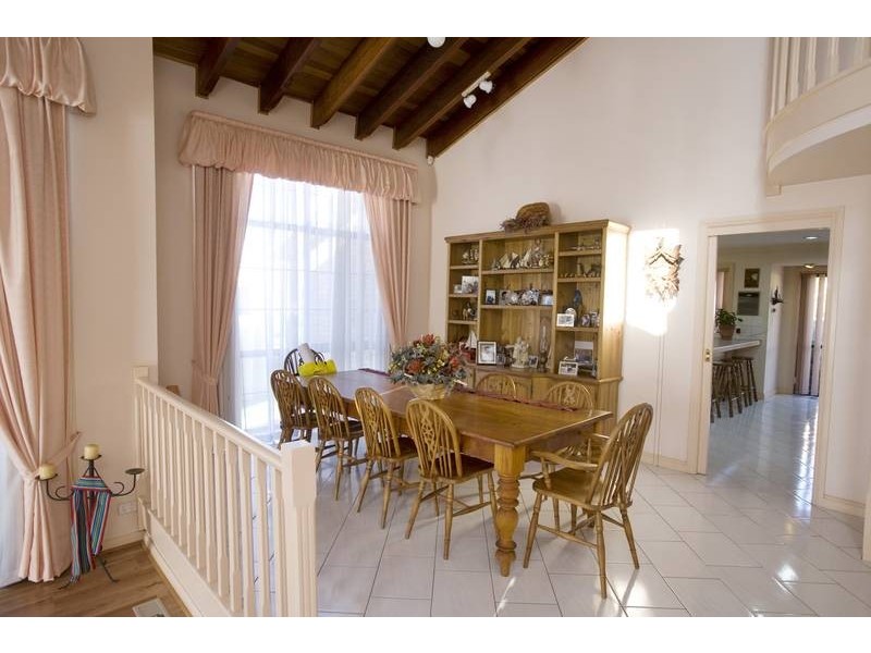 7 Mathew Retreat, Endeavour Hills VIC 3802