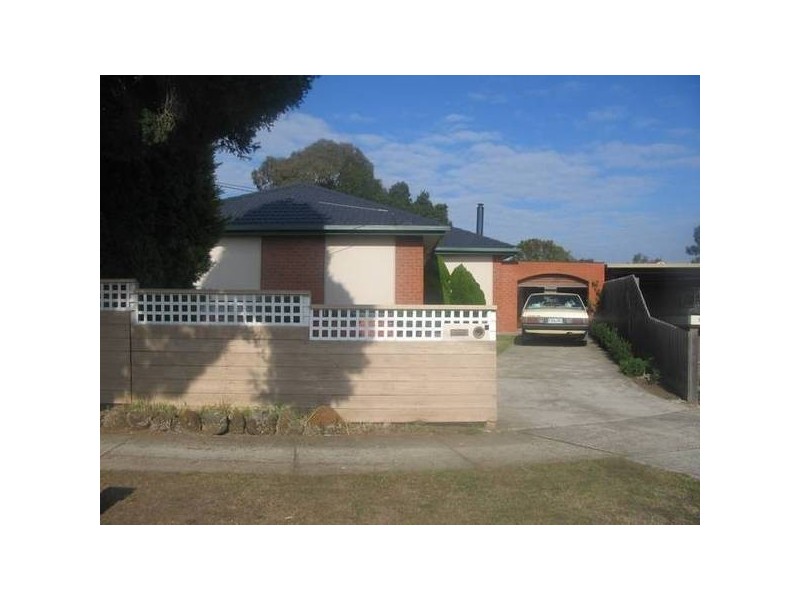 6 Finsbury Court, Dandenong North VIC 3175