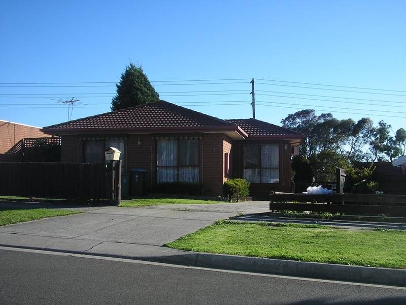 5 Leigh Court, Doveton VIC 3177