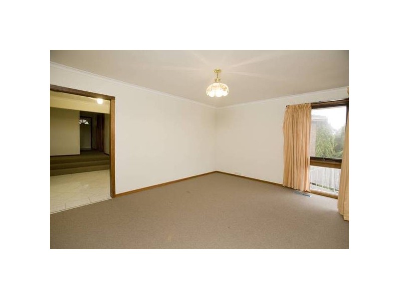 97 Matthew Flinders Avenue, Endeavour Hills VIC 3802