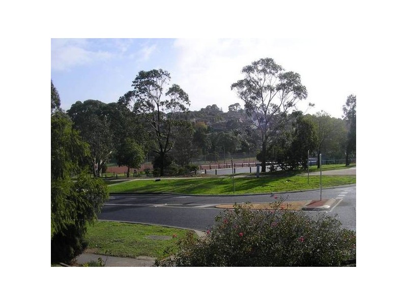 246 James Cook Drive, Endeavour Hills VIC 3802