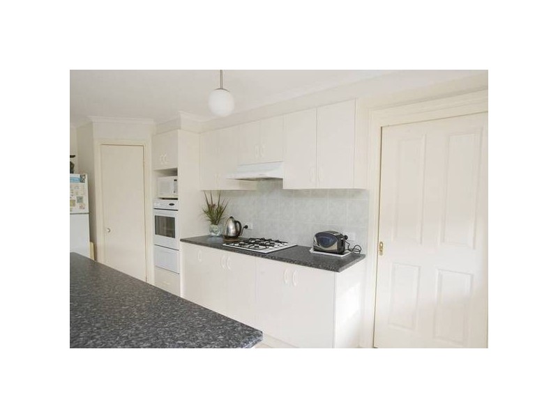 1/10 James Street, Dandenong VIC 3175