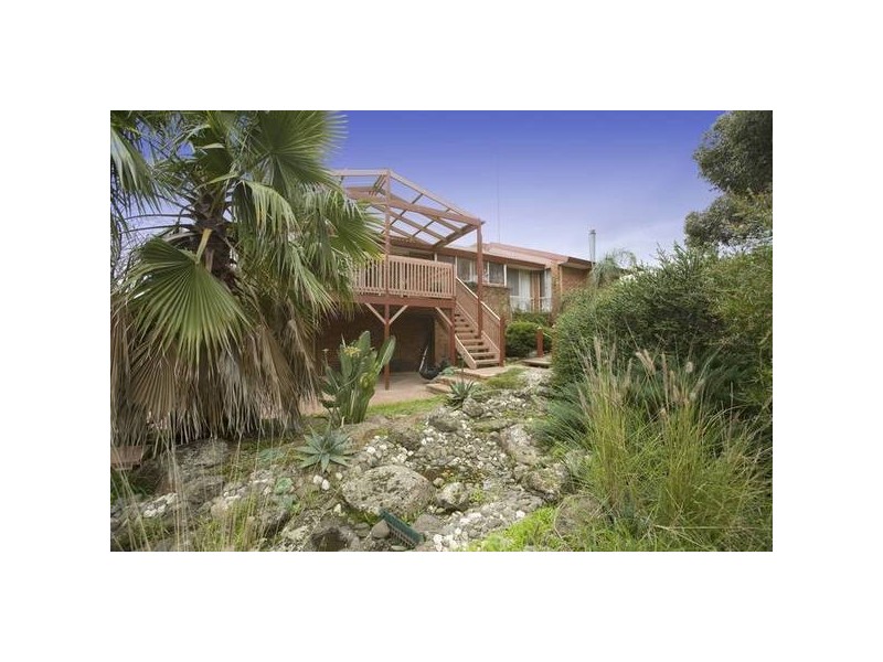 4 Gurner Court, Endeavour Hills VIC 3802