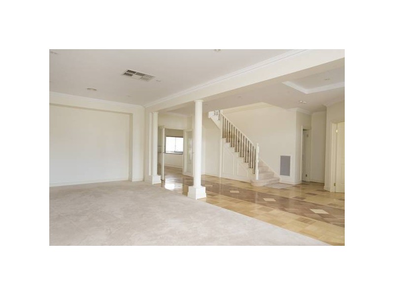 7 Dana, Rowville VIC 3178