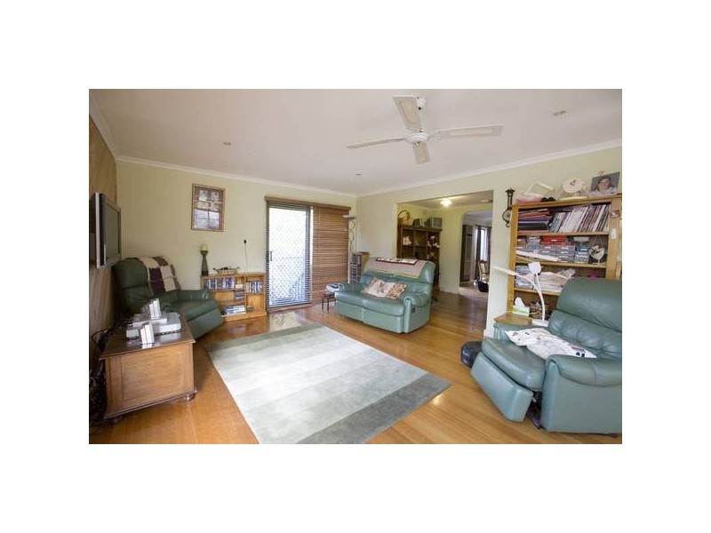 22 Robert Molyneux, Endeavour Hills VIC 3802