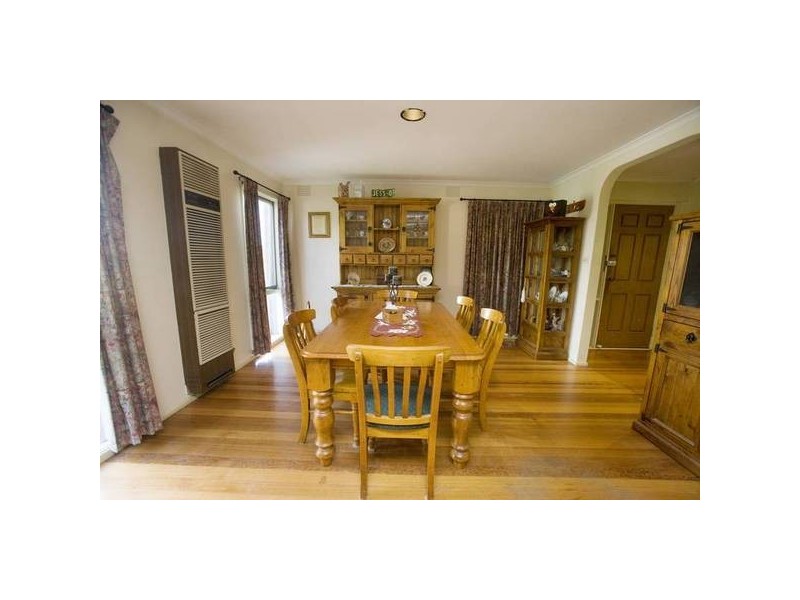 22 Robert Molyneux, Endeavour Hills VIC 3802