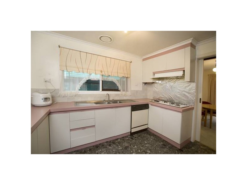 22 Denton Drive, Endeavour Hills VIC 3802