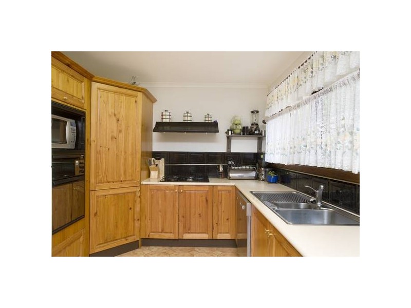 2 Hardman Court, Endeavour Hills VIC 3802