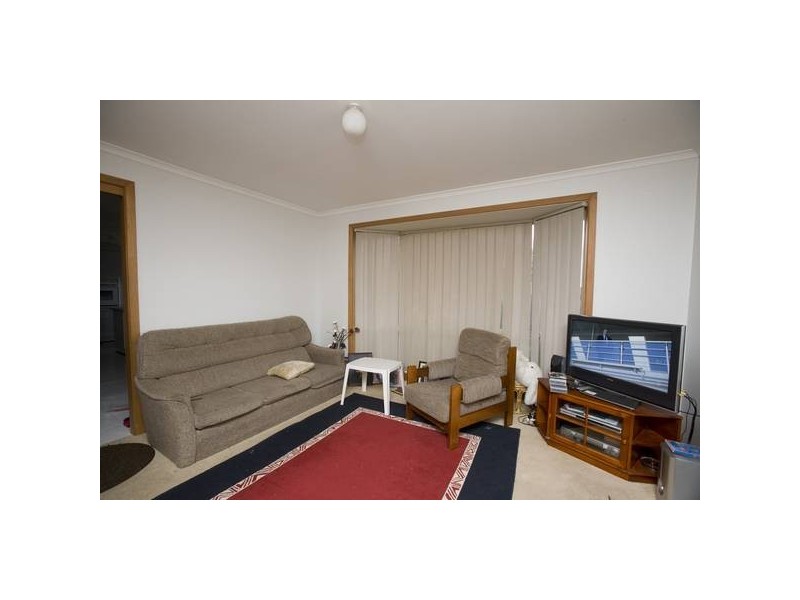 2/2 Filomena Court, Cranbourne North VIC 3977