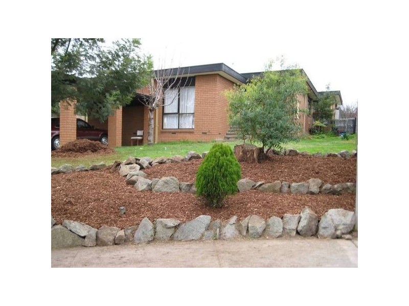 2 Paul court, Endeavour Hills VIC 3802