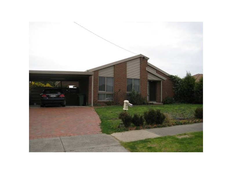 23 Michelle Drive, Hampton Park VIC 3976