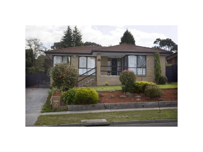 77 Matthew Flinders Avenue, Endeavour Hills VIC 3802