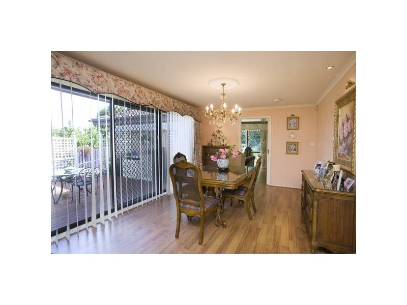 77 Matthew Flinders Avenue, Endeavour Hills VIC 3802