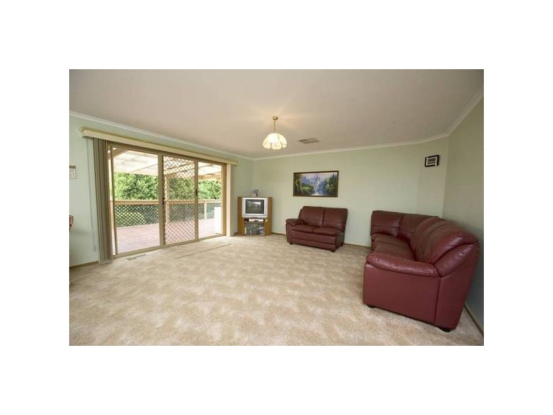 11 Evonne Court, Endeavour Hills VIC 3802