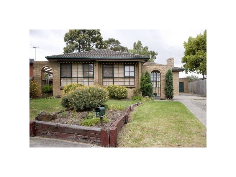 9 Thompson Court, Endeavour Hills VIC 3802