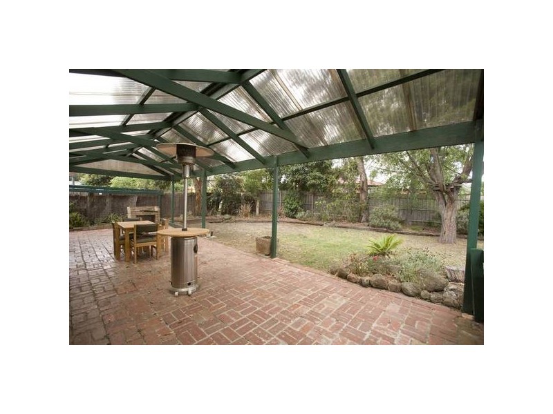 9 Thompson Court, Endeavour Hills VIC 3802