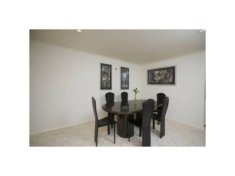 21/8 Monteith Crescent, Endeavour Hills VIC 3802