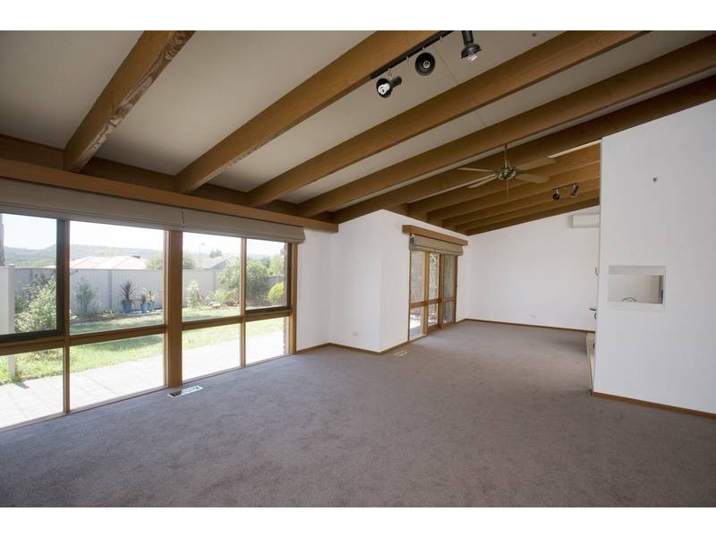 12 Hamilton Close, Endeavour Hills VIC 3802