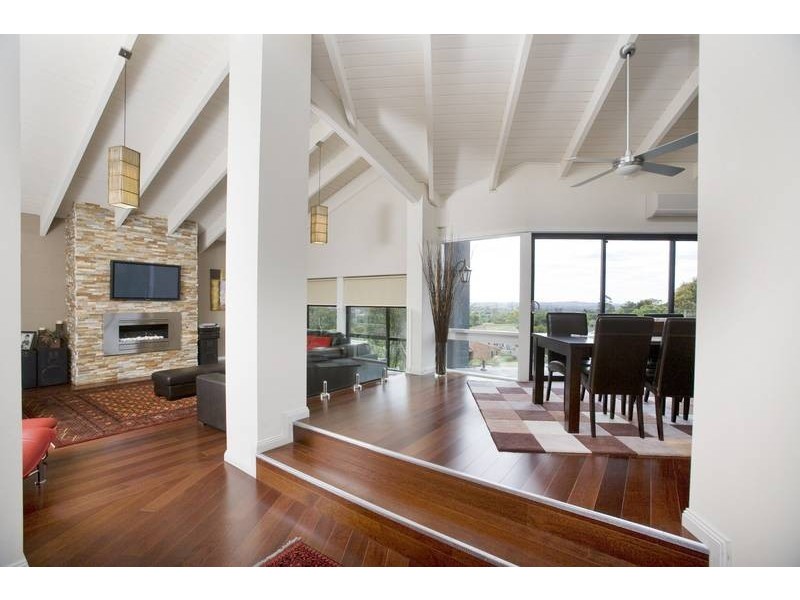 13 Gray Close, Endeavour Hills VIC 3802