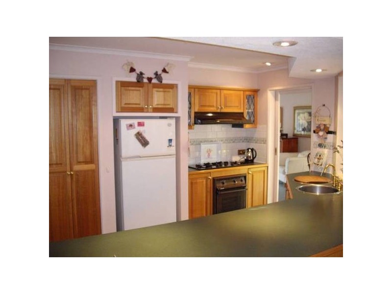 26 Clifton Way, Endeavour Hills VIC 3802