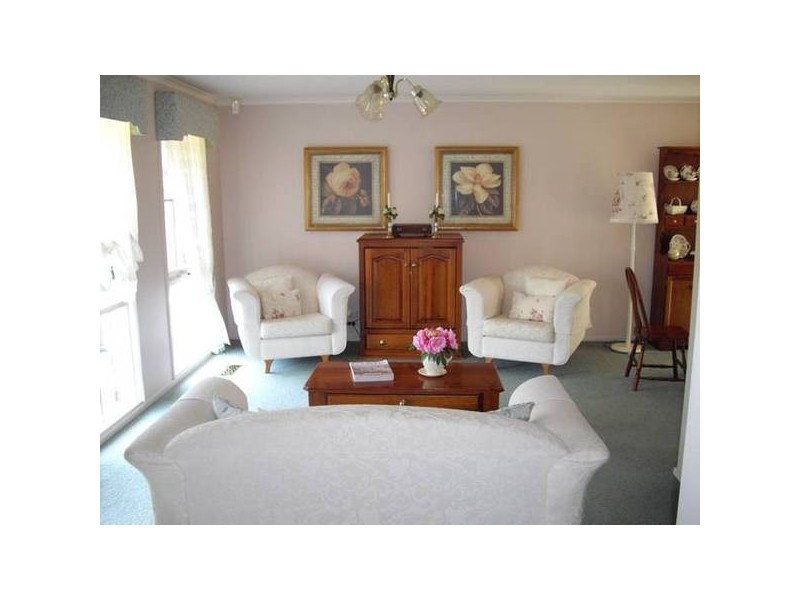 26 Clifton Way, Endeavour Hills VIC 3802