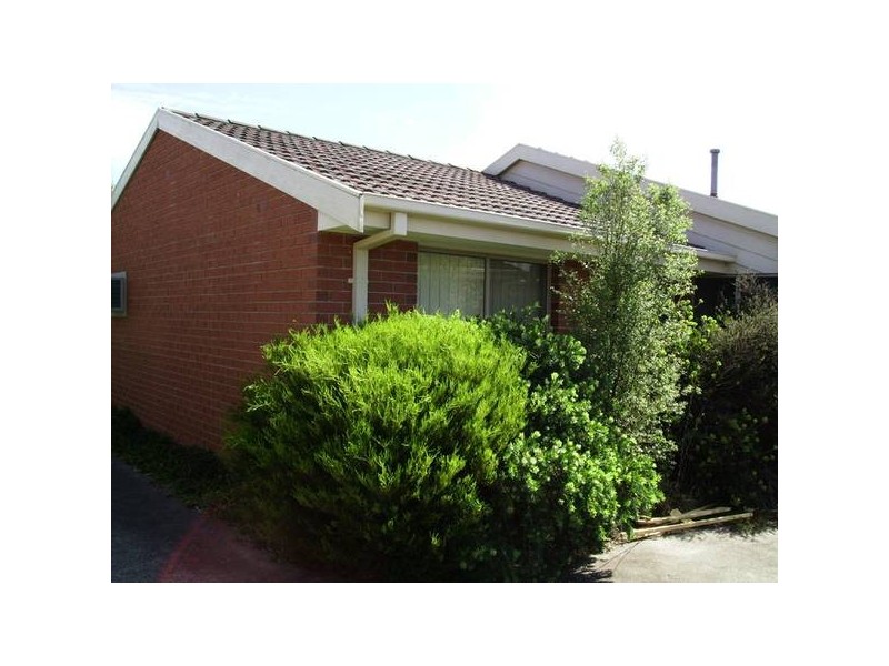 1/8 BRAMWELL CLOSE, Endeavour Hills VIC 3802