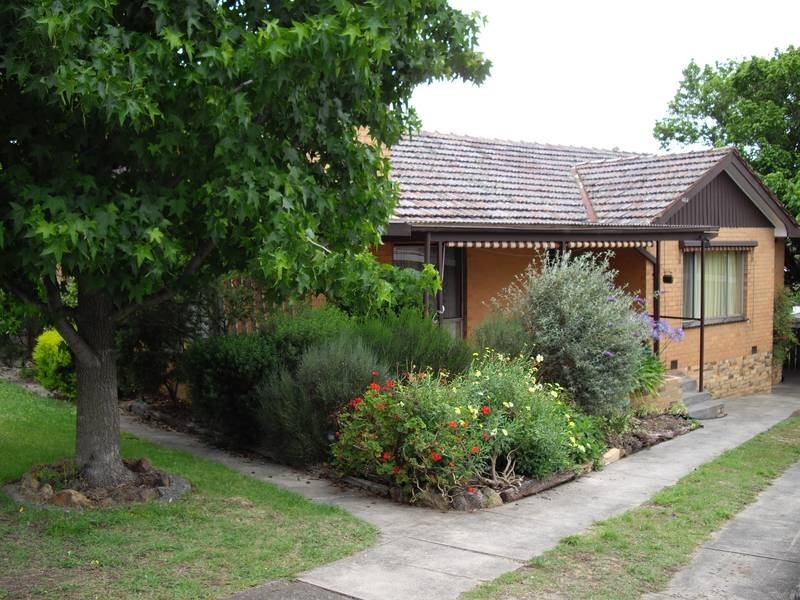 37 Phillip Road, Hallam VIC 3803