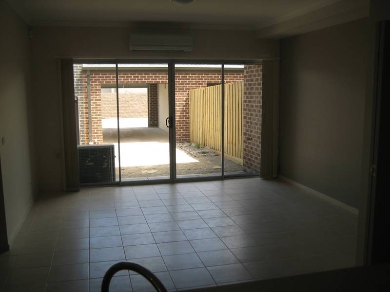 3/99 Keneally Street, Dandenong VIC 3175