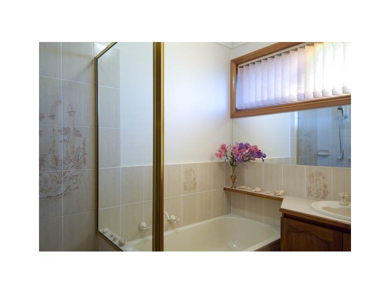 23 Springfield Drive, Narre Warren VIC 3805