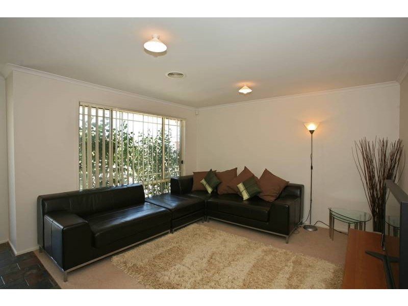 6 Wittenberg Court, Narre Warren VIC 3805