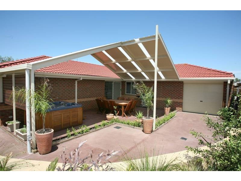 6 Wittenberg Court, Narre Warren VIC 3805