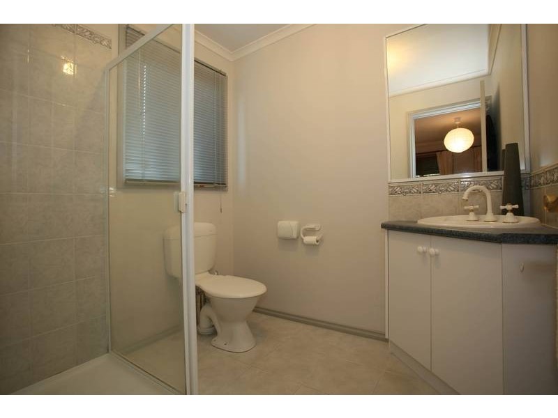 36 Sallybrook Circuit, Narre Warren VIC 3805