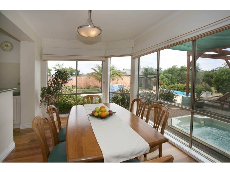 46 Crawley Road, Narre Warren North VIC 3804