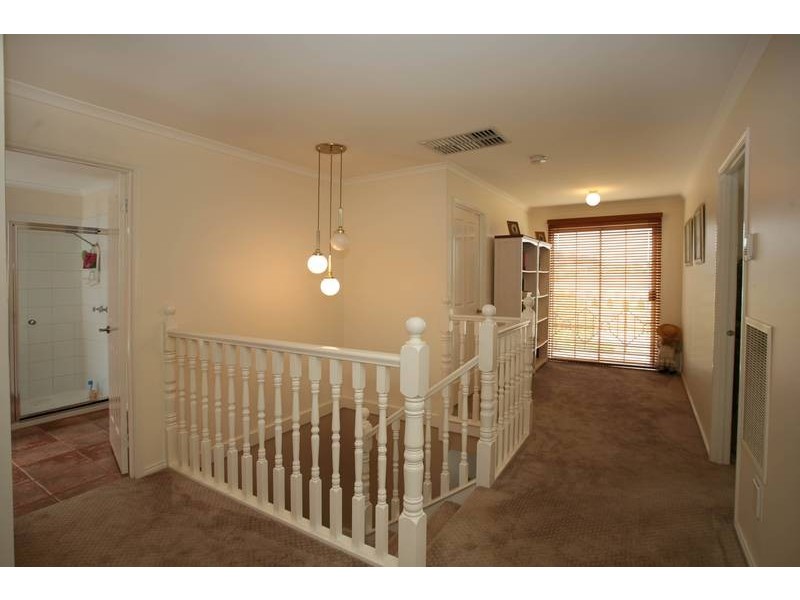 46 Crawley Road, Narre Warren North VIC 3804