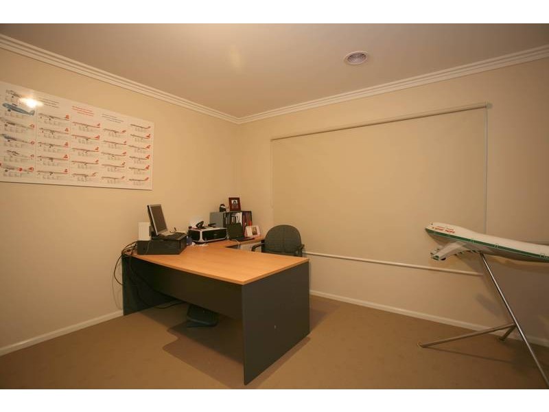 11 Skipperstone Glen, Narre Warren South VIC 3805