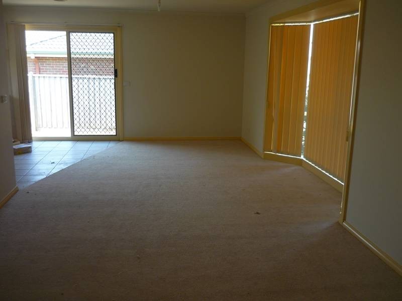 1/13 Abercairn Drive, Narre Warren VIC 3805