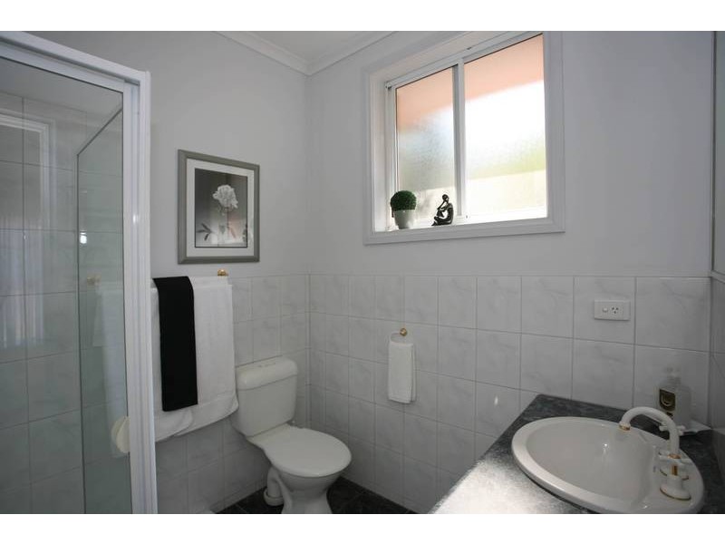 39 Avebury Drive, Berwick VIC 3806