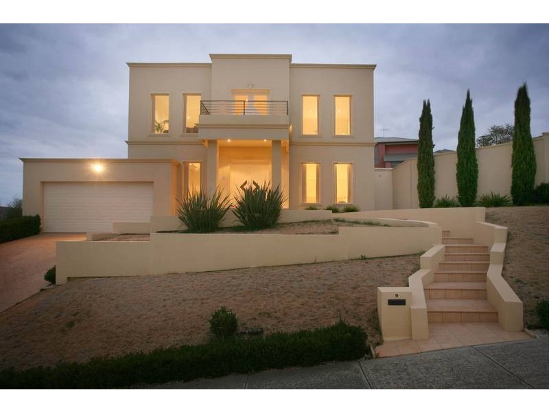 9 Coachwood Crescent, Narre Warren VIC 3805