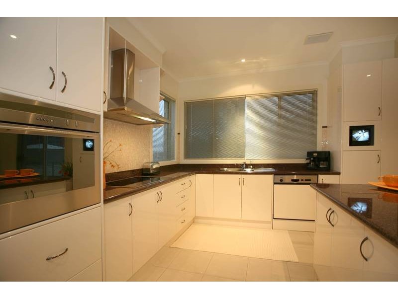 9 Coachwood Crescent, Narre Warren VIC 3805