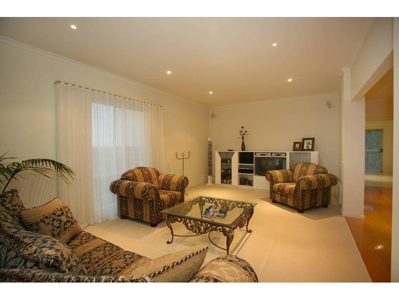 9 Coachwood Crescent, Narre Warren VIC 3805