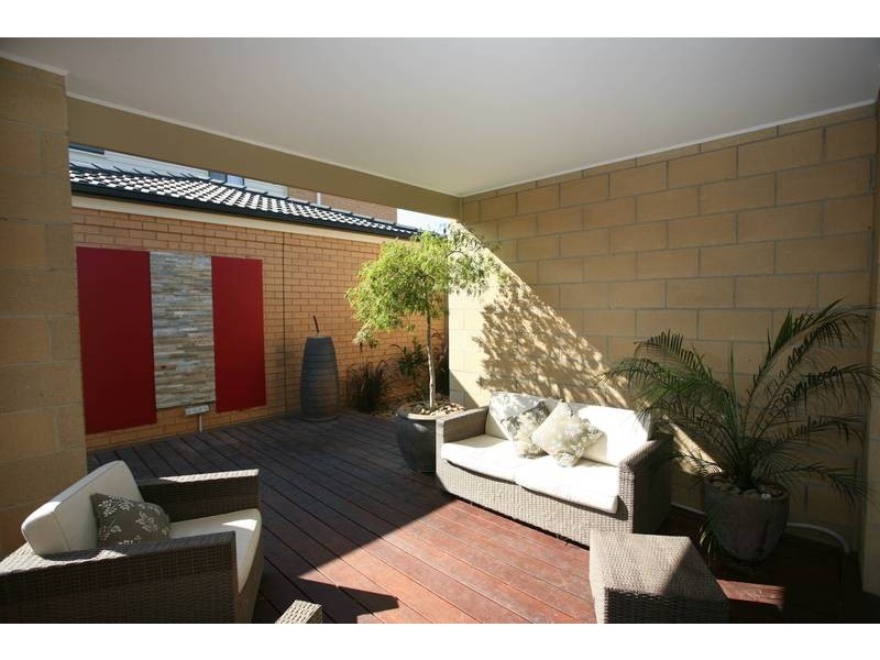 5 Suffolk Court, Cranbourne North VIC 3977