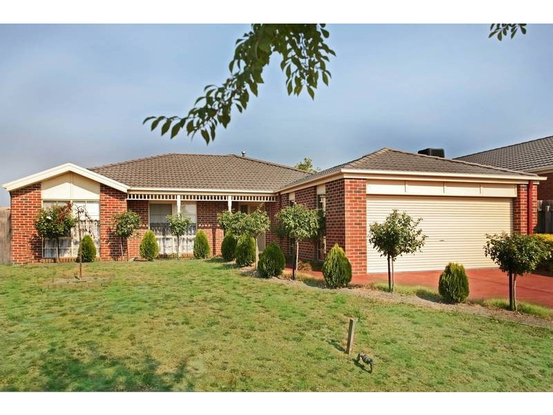 33 Parkwood Avenue, Narre Warren South VIC 3805