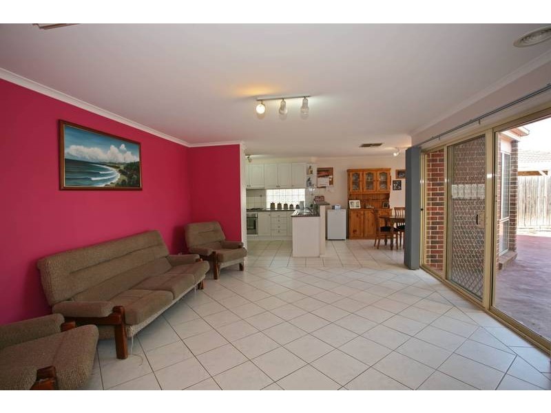 33 Parkwood Avenue, Narre Warren South VIC 3805