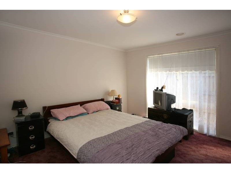 33 Parkwood Avenue, Narre Warren South VIC 3805