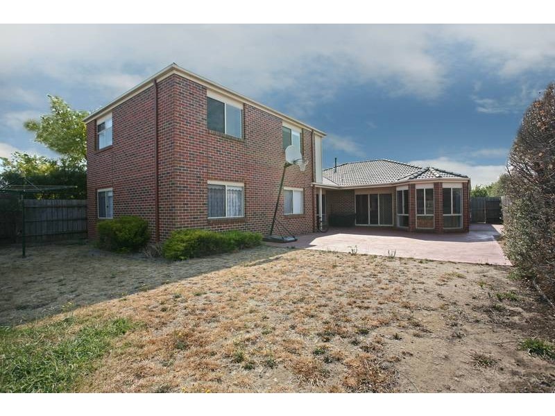 33 Parkwood Avenue, Narre Warren South VIC 3805