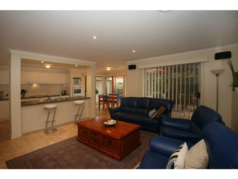 4 Bancroft Avenue, Narre Warren VIC 3805