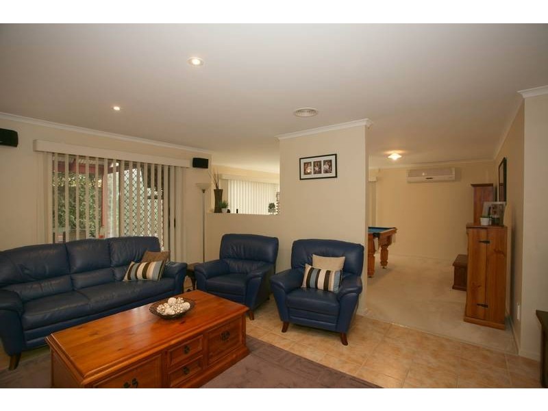 4 Bancroft Avenue, Narre Warren VIC 3805