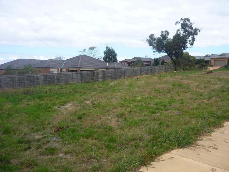 44 O’Neil Road, Beaconsfield VIC 3807